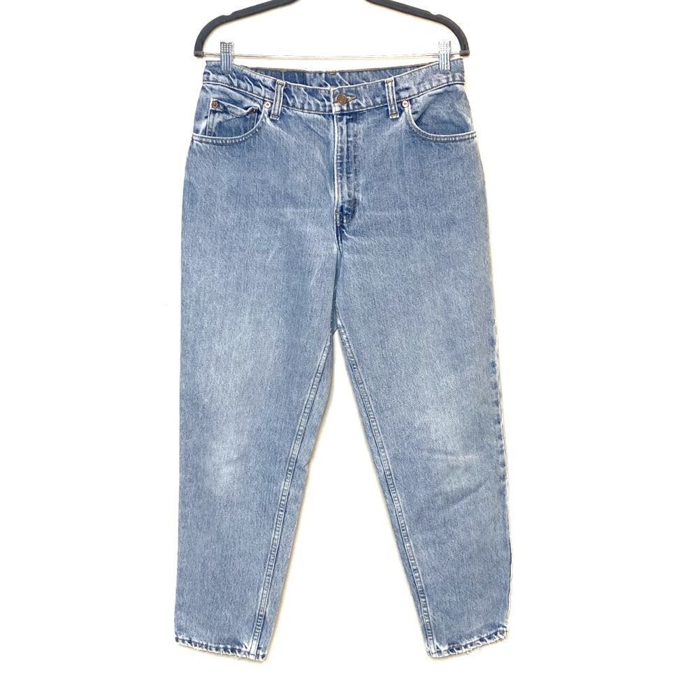 Levi’s light wash 550 relaxed fit taper leg mom jeans size 13 short